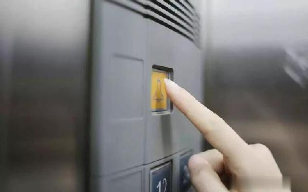 這些“異?，F象”并不是電梯故障